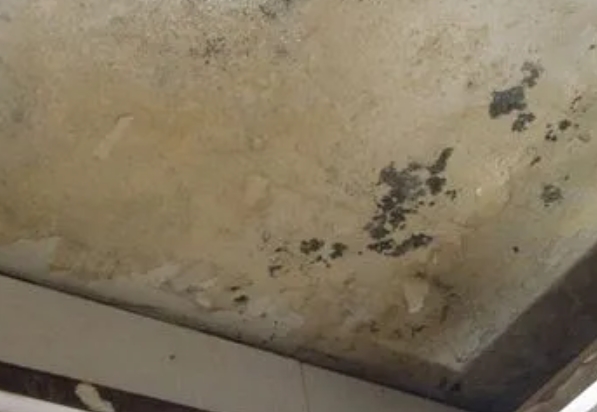 大竹阳台漏水维修公司分享下大竹卫生间渗水维修需要注意哪些问题。